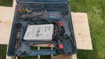 Location : perforateur Location : perforateur