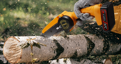 Location : tronconneuse Location : tronconneuse