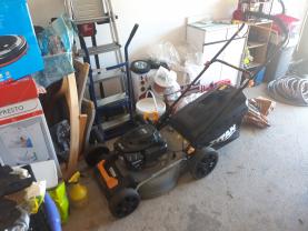 Location : tondeuse Location : tondeuse