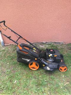 Location : tondeuse Location : tondeuse