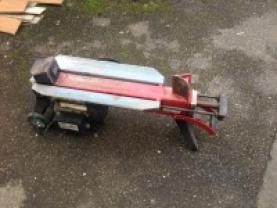 Location : fendeur de buches Location : fendeur de buches