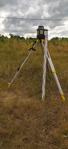 Location : niveau laser Location : niveau laser