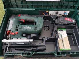 Location : scie sauteuse Location : scie sauteuse