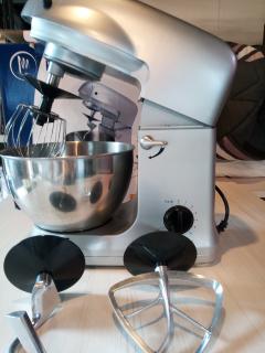 Location : robot multifonctions Location : robot multifonctions