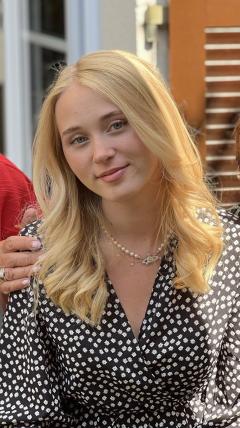 Service : babysitter Service : babysitter