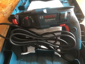 Location : perforateur Location : perforateur