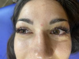 Service : extension de cils Service : extension de cils