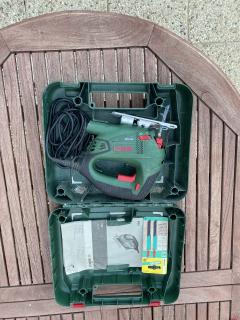 Location : scie sauteuse Location : scie sauteuse