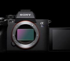 Location : camera Location : camera