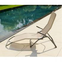 Location : chaise Location : chaise