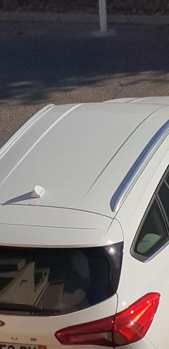 Location : barres de toit Location : barres de toit