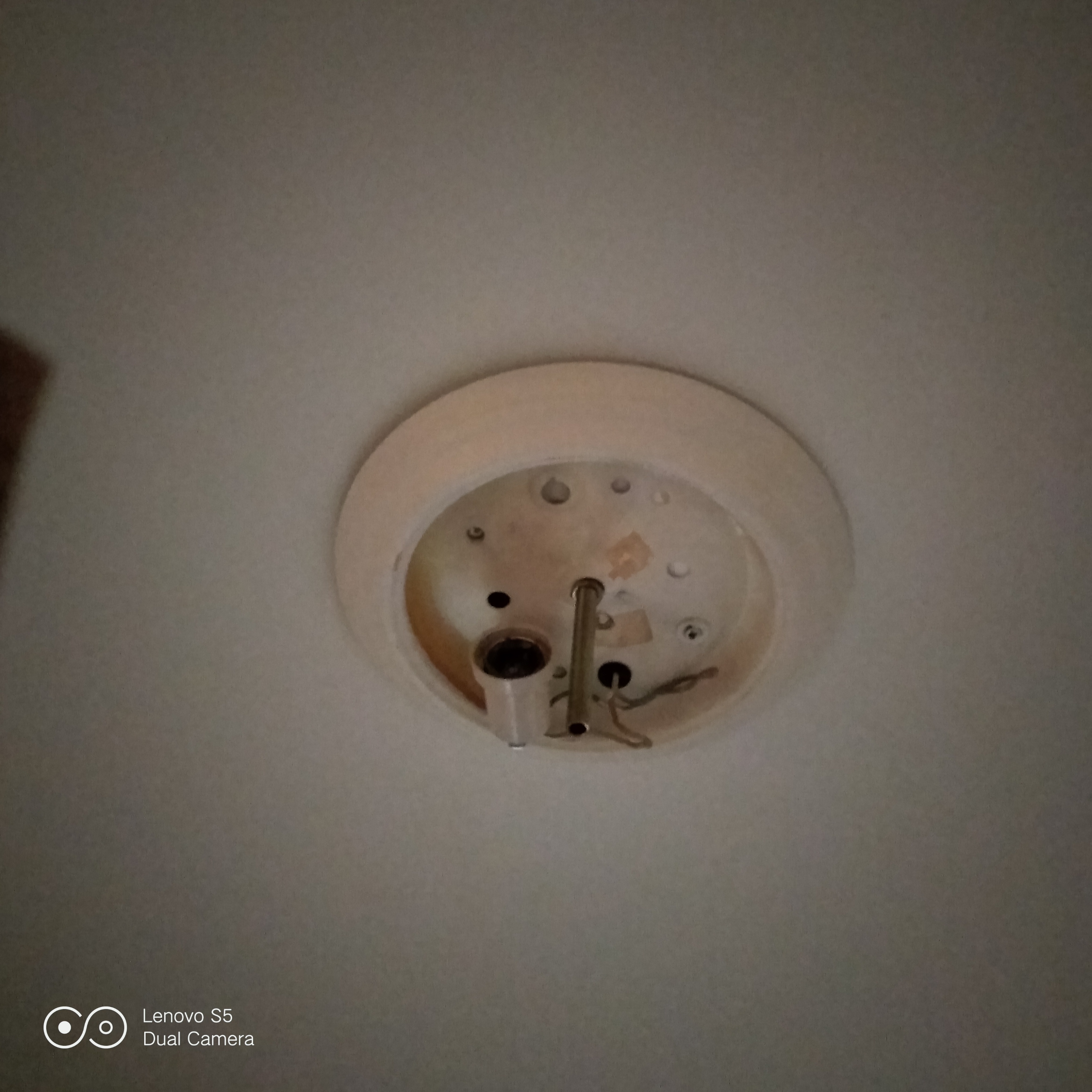 Service electricien 14 entre particuliers