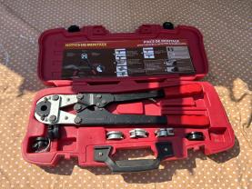 Location : pince a sertir Location : pince a sertir