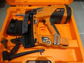 Location : cloueuse Location : cloueuse