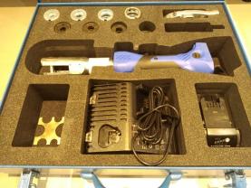 Location : pince a sertir Location : pince a sertir