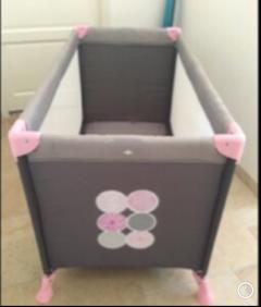 Location : lit parapluie Location : lit parapluie