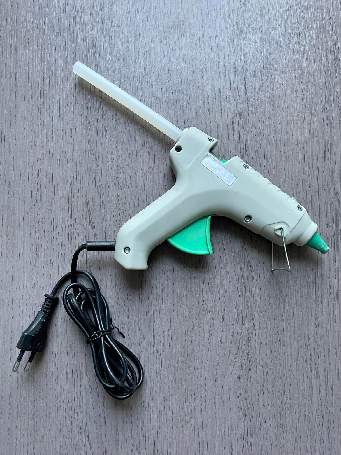 Location pistolet a colle 77 entre particuliers