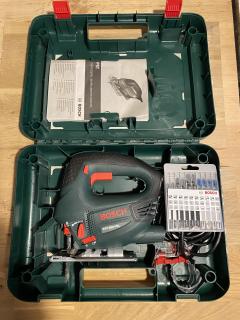 Location : scie sauteuse Location : scie sauteuse