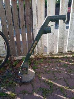 Location : coupe bordures Location : coupe bordures