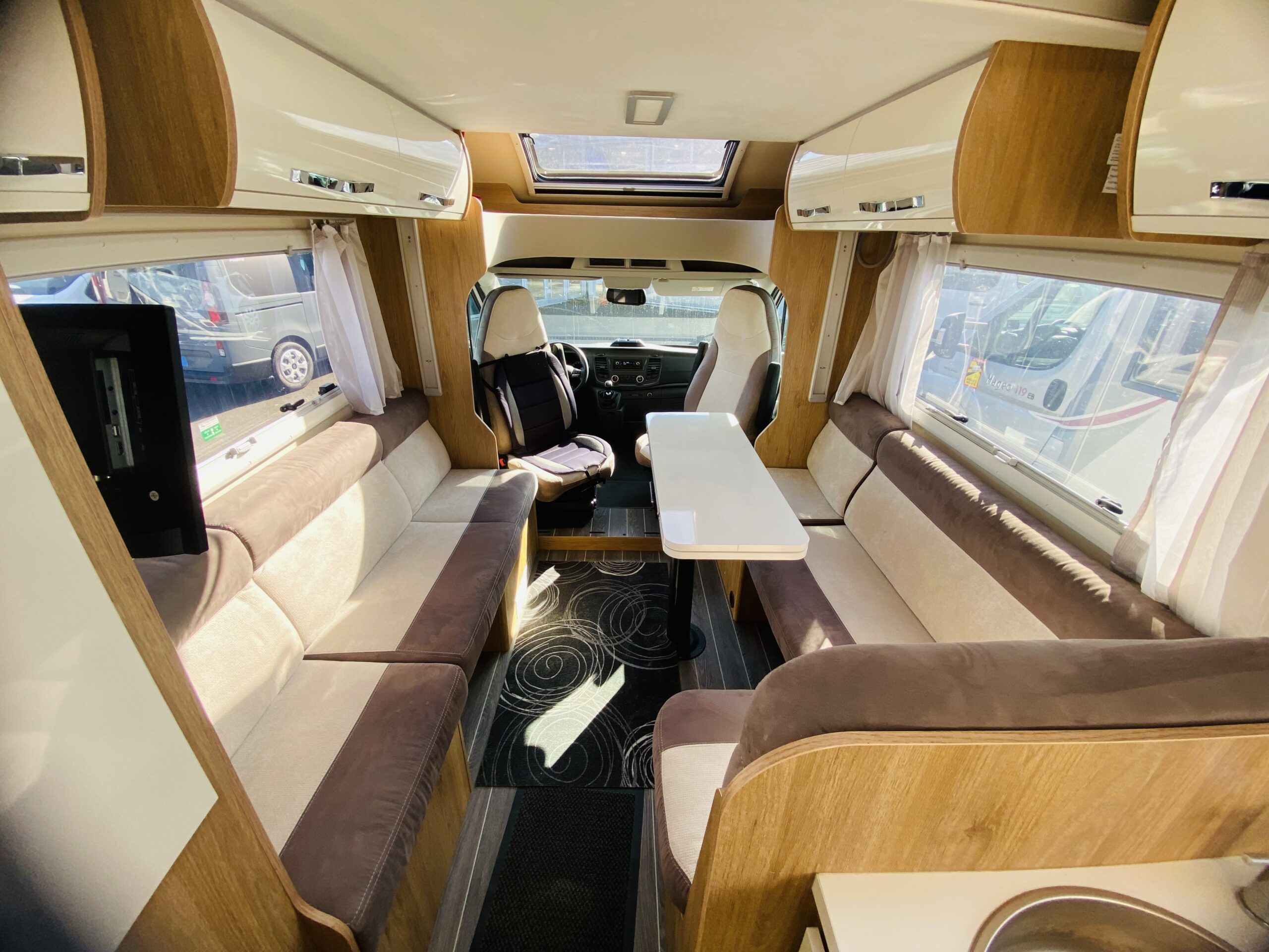 Location campingcar entre particuliers (85)