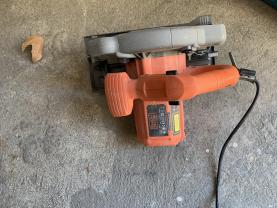 Location : scie circulaire Location : scie circulaire