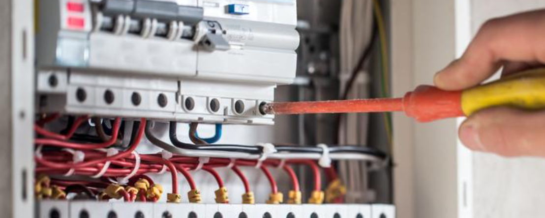 Service electricien 

 #electricien 77 entre particuliers