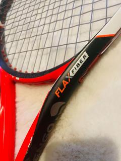 Location : raquettes de tennis Location : raquettes de tennis