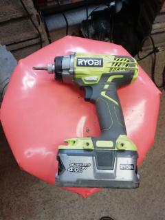 Location : visseuse Location : visseuse