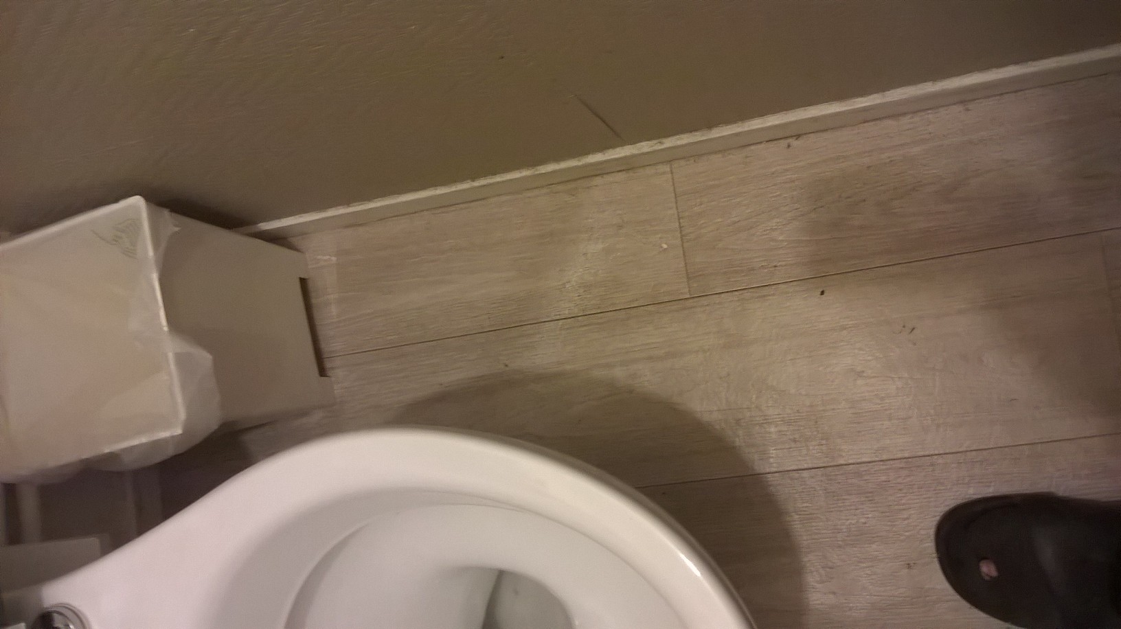 Service pose de papier peint 95 entre particuliers