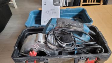 Location : rainureuse Location : rainureuse