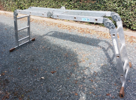 Location : echelle Location : echelle