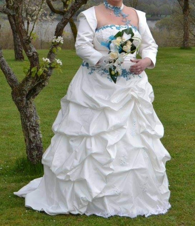 Location robe de mariee 72 entre particuliers