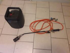 Location : desherbeur Location : desherbeur