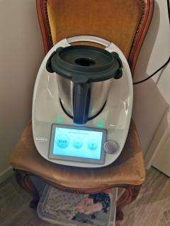 Location : robot multifonctions Location : robot multifonctions