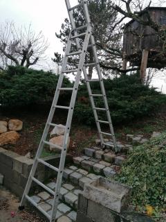 Location : echelle Location : echelle