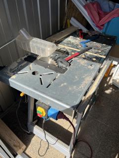 Location : scie circulaire Location : scie circulaire