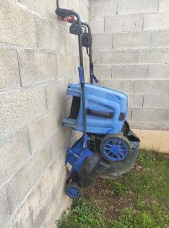 Location : tondeuse Location : tondeuse