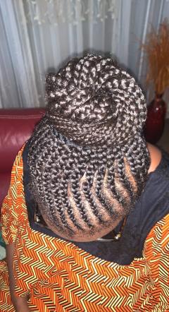 Service tresses africaines entre particuliers