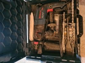 Location : perforateur Location : perforateur