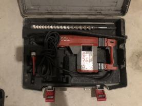 Location : perforateur Location : perforateur