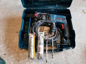 Location : perforateur Location : perforateur