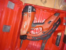 Location : cloueuse Location : cloueuse