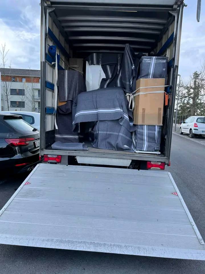 Service avec camion 31 entre particuliers