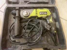 Location : perforateur Location : perforateur