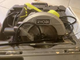 Location : scie circulaire Location : scie circulaire