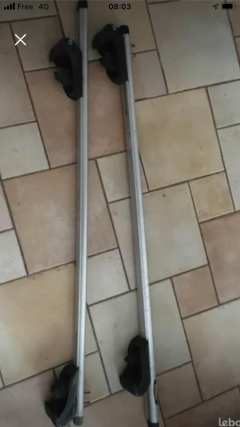 Location : barres de toit Location : barres de toit