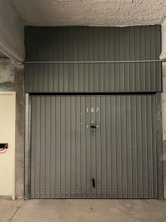 Location : garage Location : garage