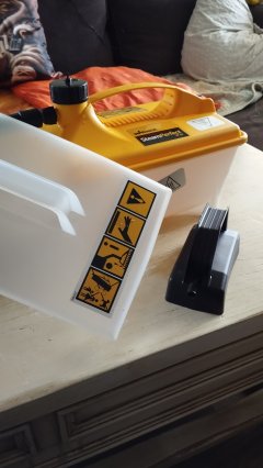 Location : decolleuse de papier peint