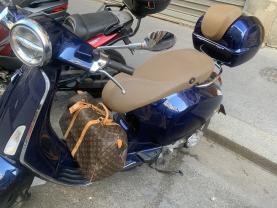 Location : scooter Location : scooter