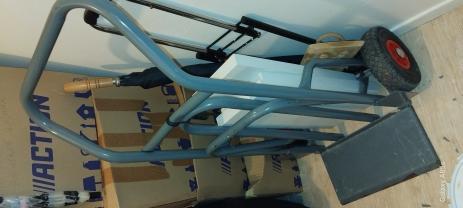 Location : autre Location : autre